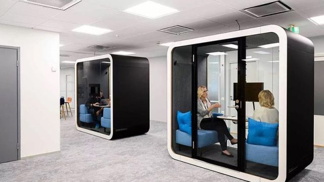 Đầu Tư Phone Booth Cho Văn Phòng Hiện Đại Có Đáng Giá?