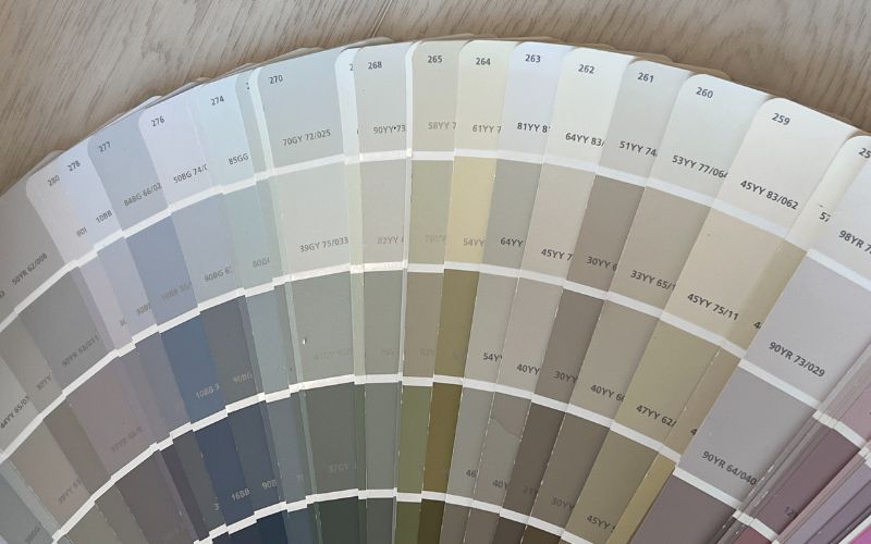 Ứng dụng màu sắc trung tính và điểm nhấn